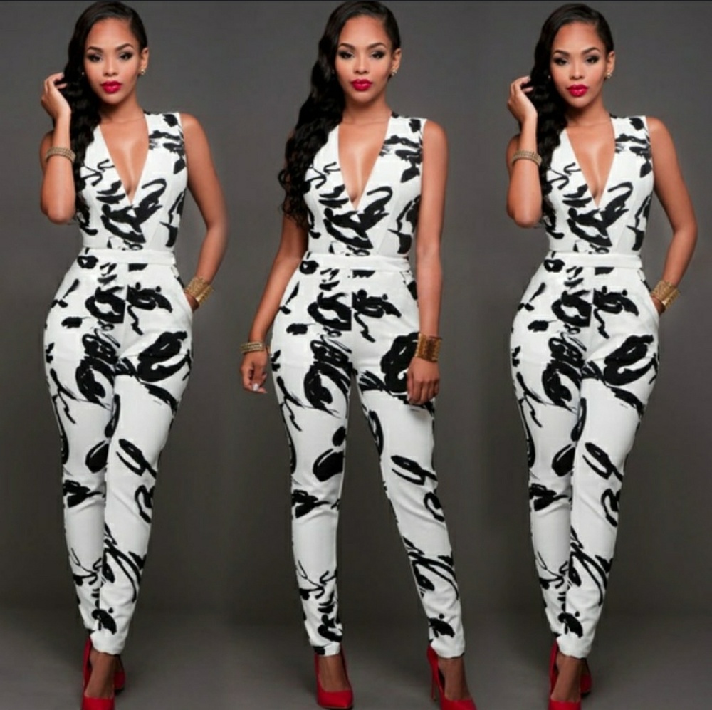 Women's sleeveless. Jumpsuit